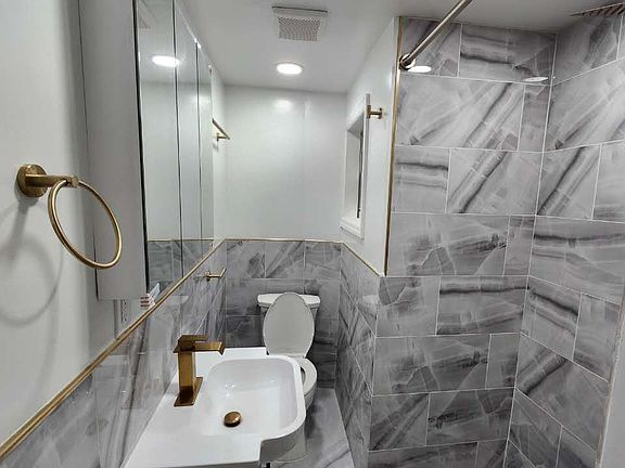 5th image of 1233 Snyder Ave #2
