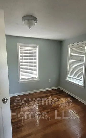 105 Brooklyn Ave — Photo 11