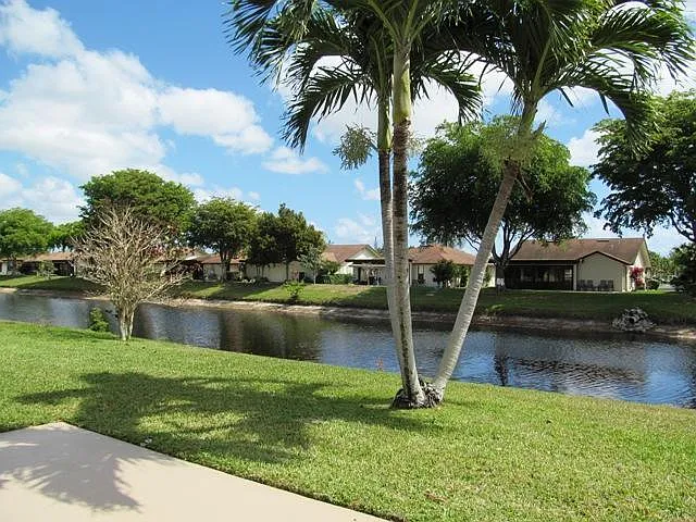 6285 Tall Cypress Cir — Photo 17