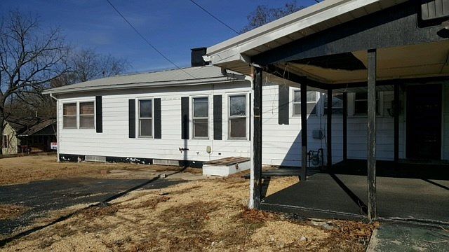 2nd image of 1000 Annapolis Ave