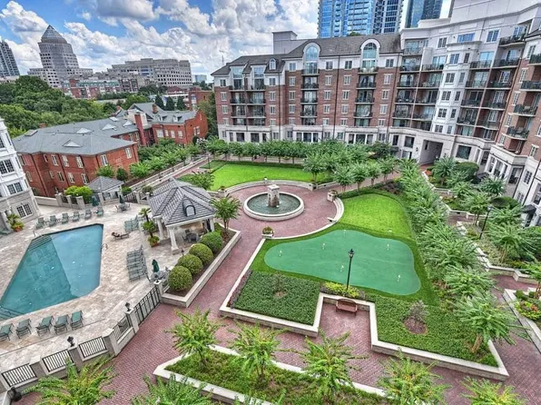 300 W 5th St, Charlotte, NC