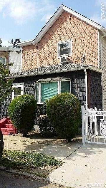 1st image of 10223 92nd Ave