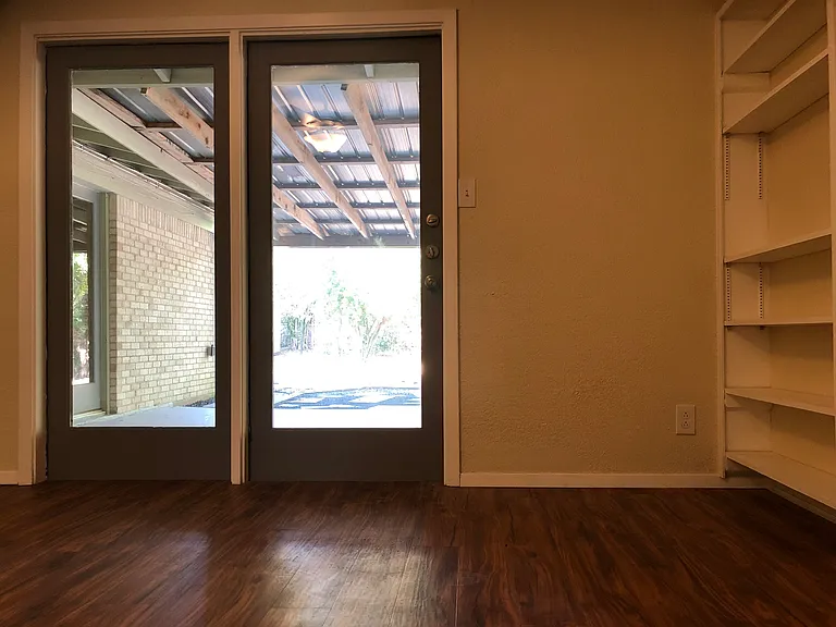 5407 Westminster Dr — Photo 18