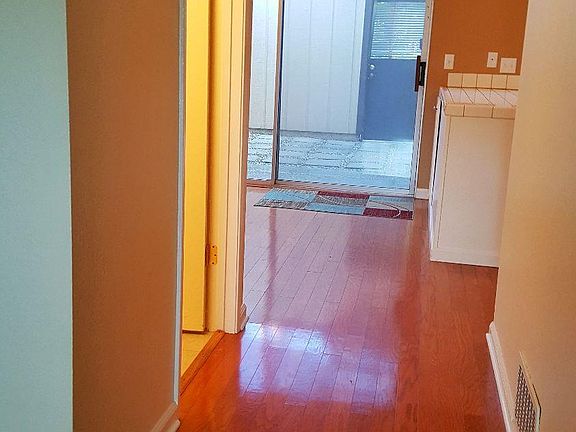 5th image of 1181 E 22nd St APT 20
