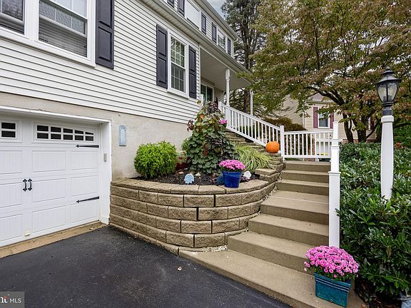 4th image of 1409 Henry Dr