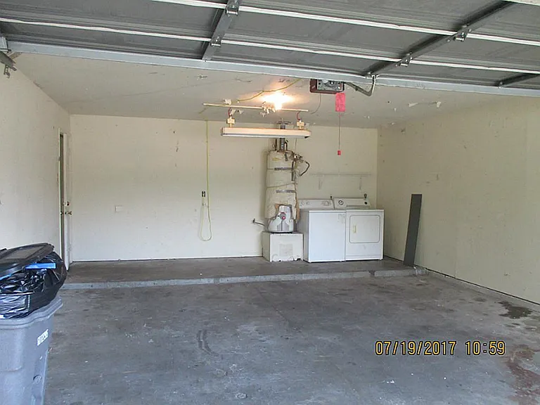18719 Lippizaner Dr — Photo 10