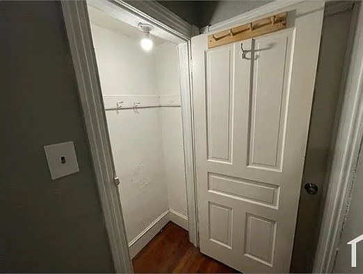 102 E Ashmead St — Photo 16