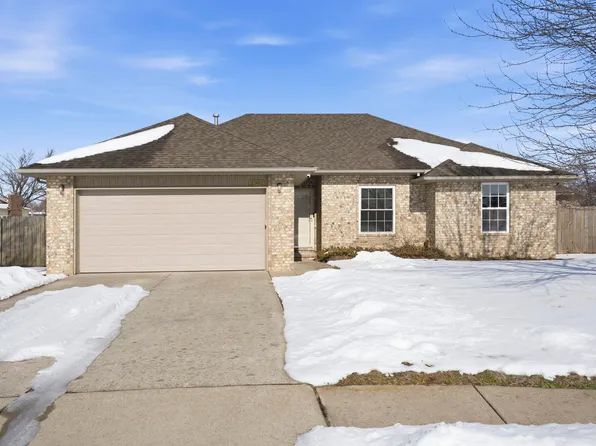 1901 E Overland Drive, Ozark, MO 65721