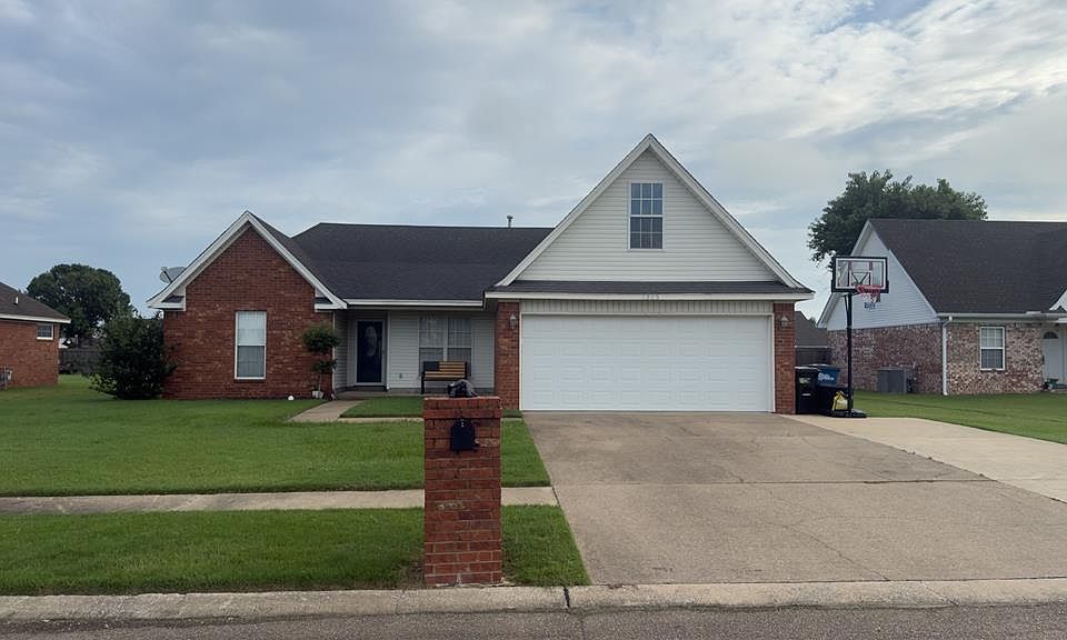 1st image of 1505 Ashwood Dr