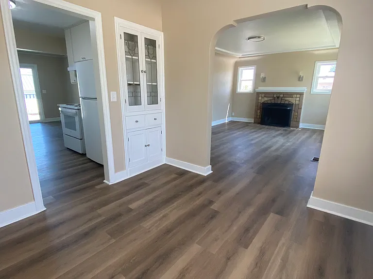 518 NE Everett St — Photo 3