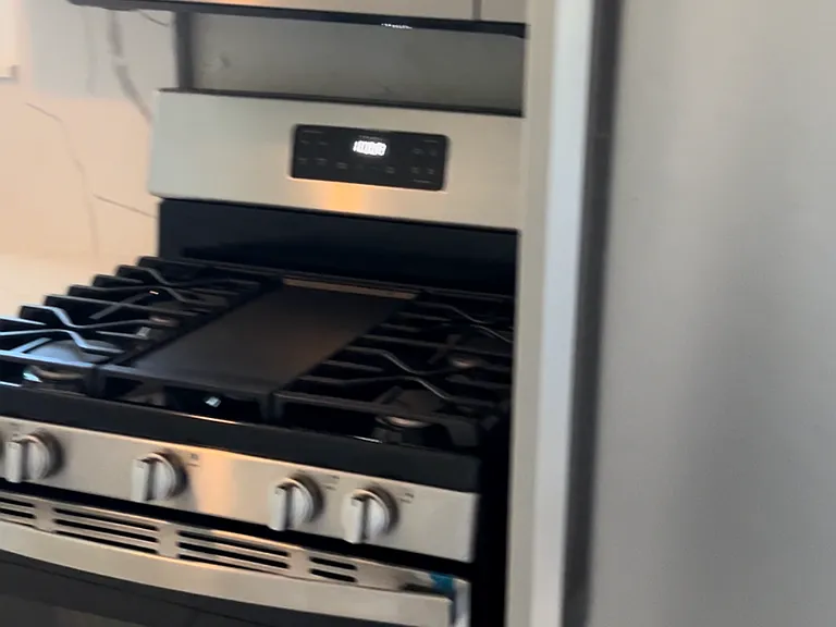 305 Memorial Dr #1 — Photo 10