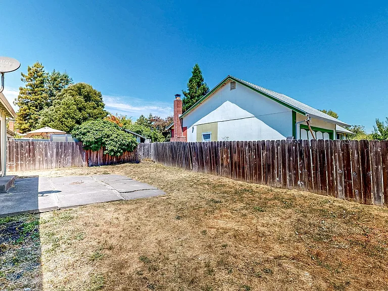 8690 Lords Manor Way — Photo 33