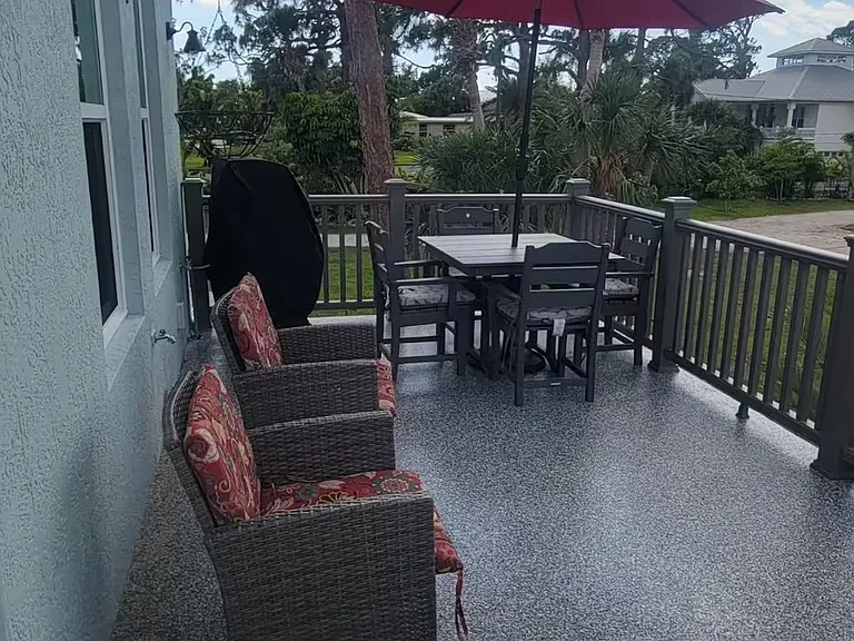 1465 Bayshore Dr — Photo 4