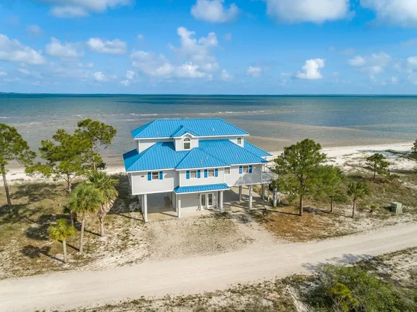 2838 Hidden Beaches Rd, Carrabelle, FL 32322