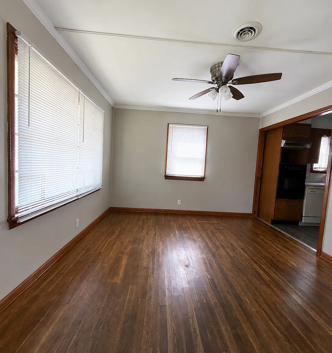 4 bed, 1176 sqft, $1,105 — Photo 2