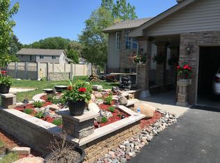 4101 Sunset Trl, Brooklyn Park, MN 55443