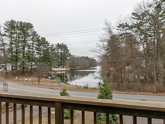 5th image of 290 Lakeside Dr