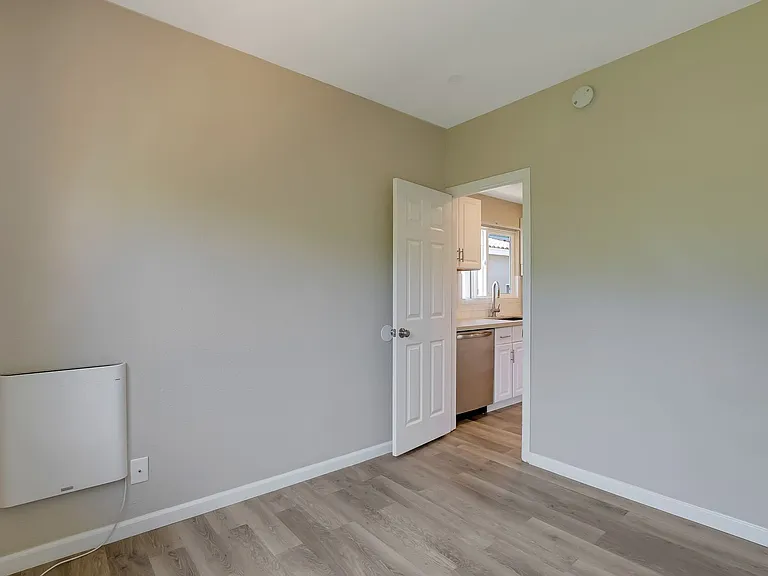 130 S Soledad St — Photo 14