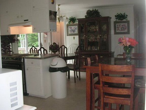 4th image of 300 Chatmoss Court Ext