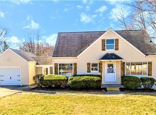 824 E Waterloo Rd, Coventry Township, OH 44306