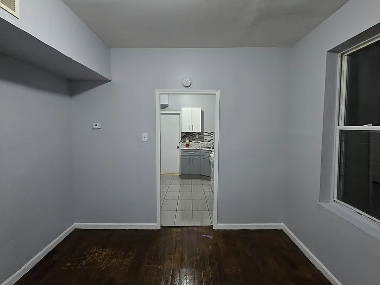 310 14th Ave #5 — Photo 12