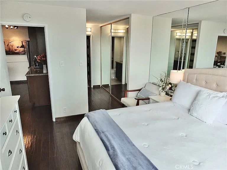 2601 E Ocean Blvd #309 — Photo 29