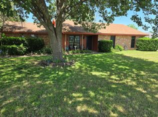 114 Anderson Rd, Red Oak, TX 75154
