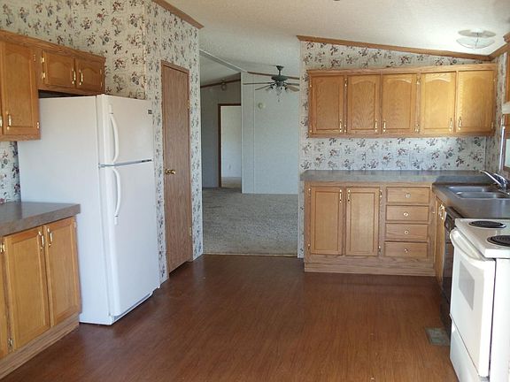 3rd image of 3951 S Mentor Ave Lot 109