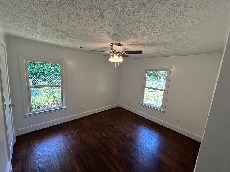 1656 Zinnia Ct — Photo 14
