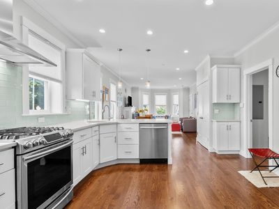 35 Rossmore Rd UNIT 1, Jamaica Plain, MA, 02130