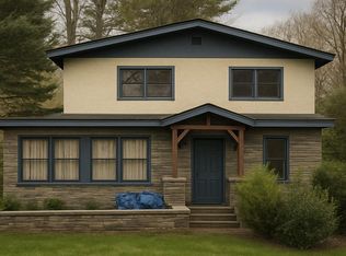 57 Lodge Ave, Huntington Station, NY 11746