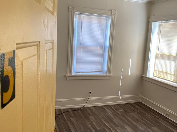 2nd image of 421 Bishop Ave #5