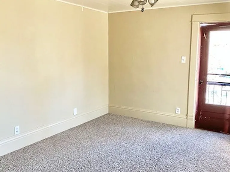 1123 Laporte Ave — Photo 3