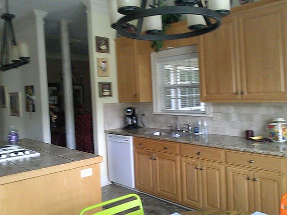 4th image of 314 Daine Dr