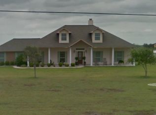 50 Rodeo Dr, Port Lavaca, TX 77979