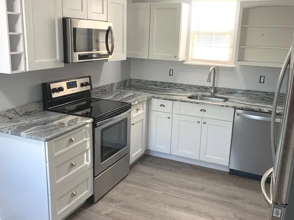 7703 Dover Rd, Glen Burnie, MD 21060