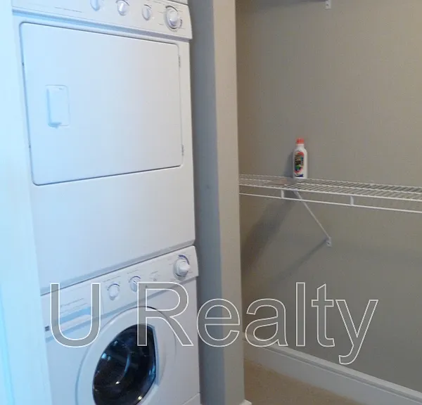 333 W Trade St #1705 — Photo 9