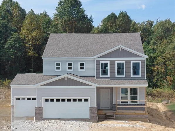 3832 Jacobs Ln, Uniontown, OH 44685