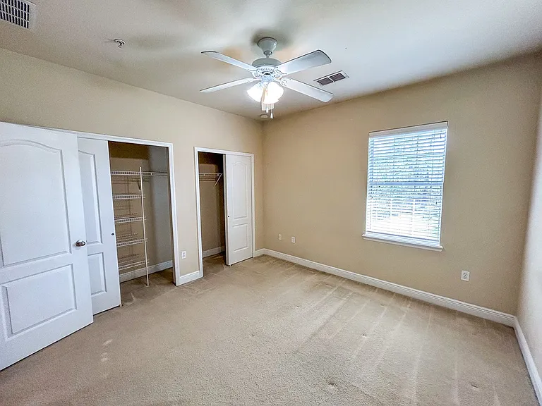 2942 SW 35th Pl #32 — Photo 21