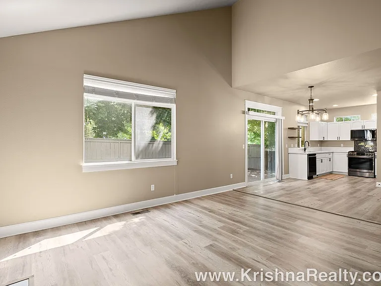 19405 SE 33rd St — Photo 7