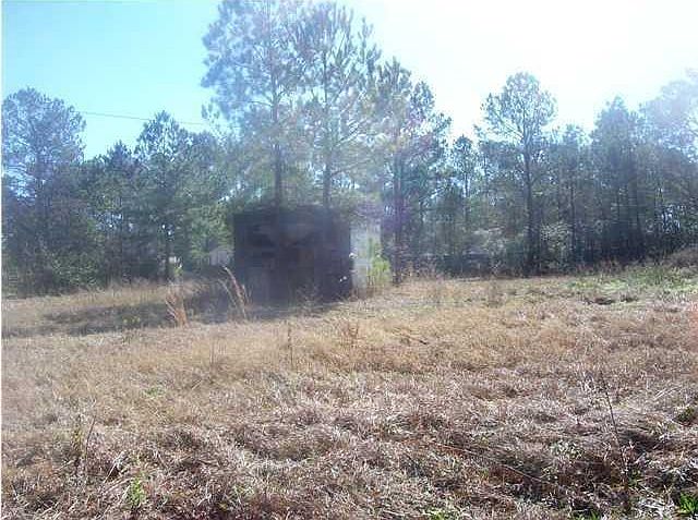 2nd image of 472 Old Fort Dr