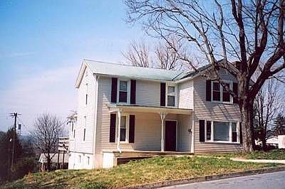 1st image of 2445 Birch Ave