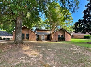 4800 Brookwood Pl, Jackson, MS 39272