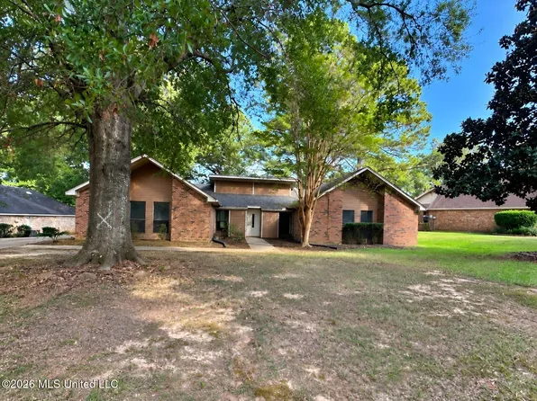 4800 Brookwood Pl, Jackson, MS 39272