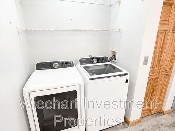 4th image of 313 E Highland Ave