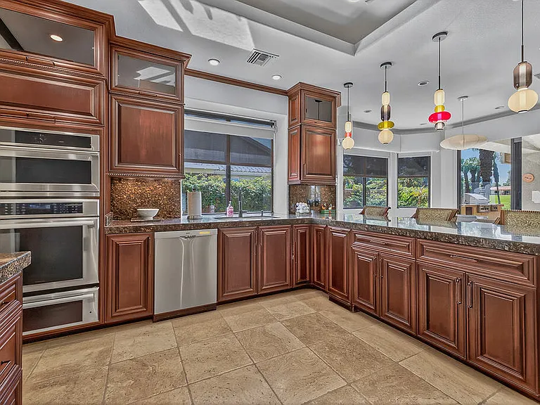 42480 Buccaneer Ct — Photo 9
