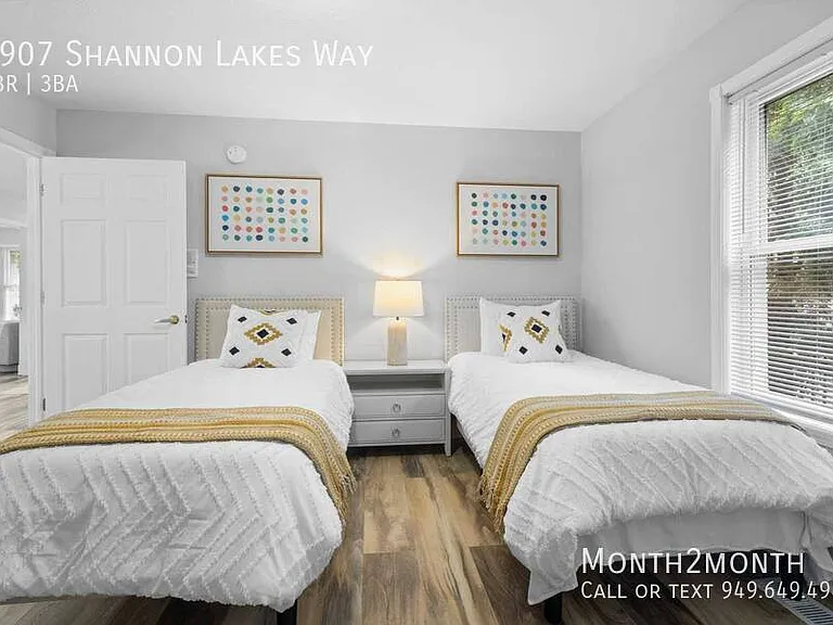 7907 Shannon Lakes Way — Photo 12