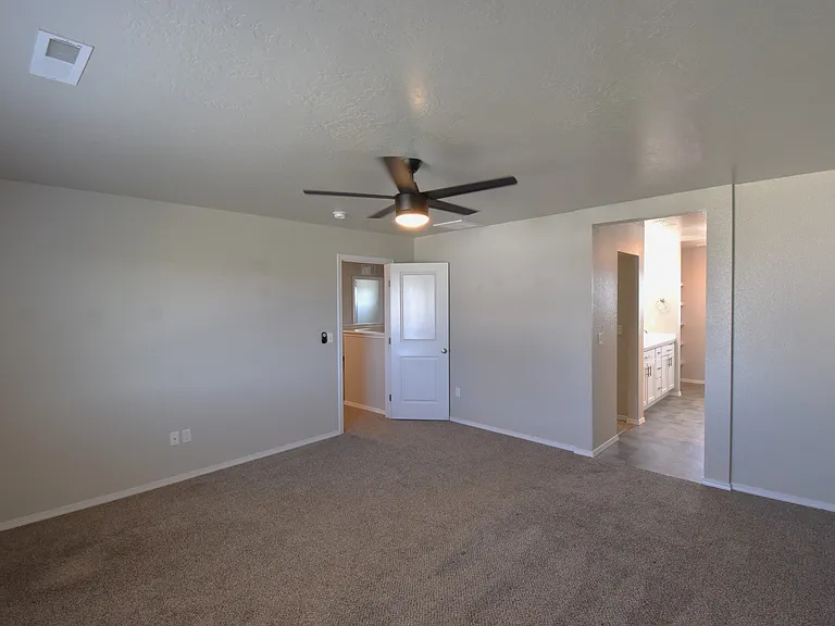 6825 S Allegiance Ave — Photo 27