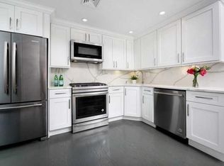 29 Anderson St #8, Boston, MA 02114