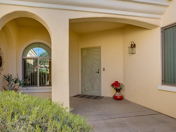 3rd image of 756 W Calle Montero